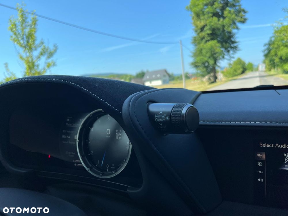 Lexus LC ver-500-prestige - 13