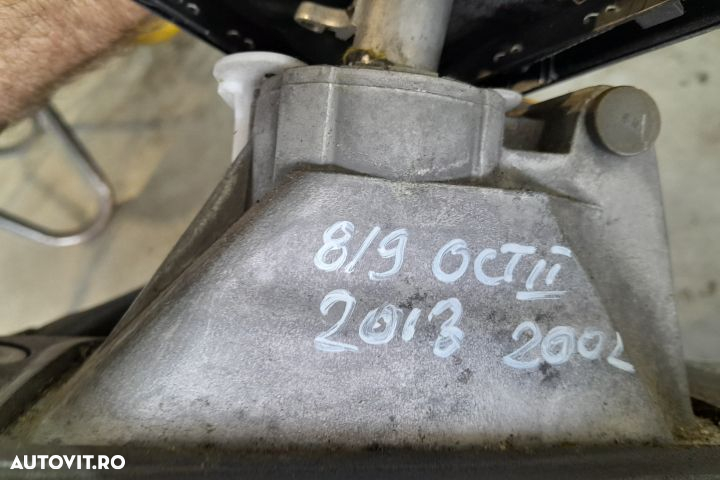 Tija timonerie cutie de viteze 5K0711049E 5K0711049E Skoda Octavia 2 - 5