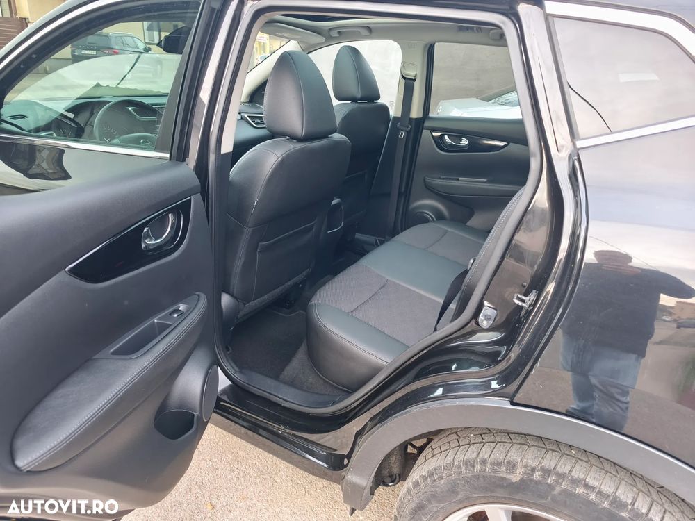 Nissan Qashqai 1.6 DCI TEKNA+ - 8