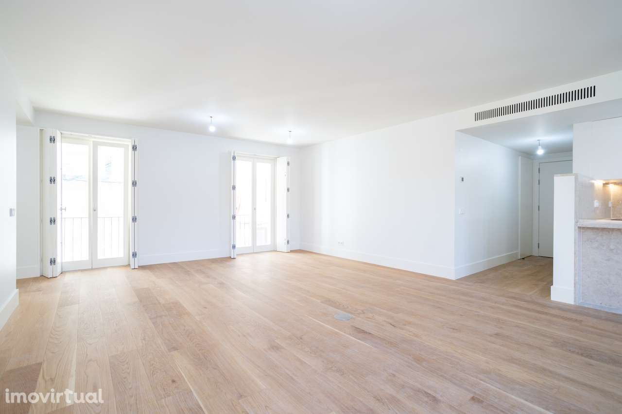 APARTAMENTO T2 DE LUXO, A 3 MINUTOS DA AV. DA LIBERDADE - Grande imagem: 5/48