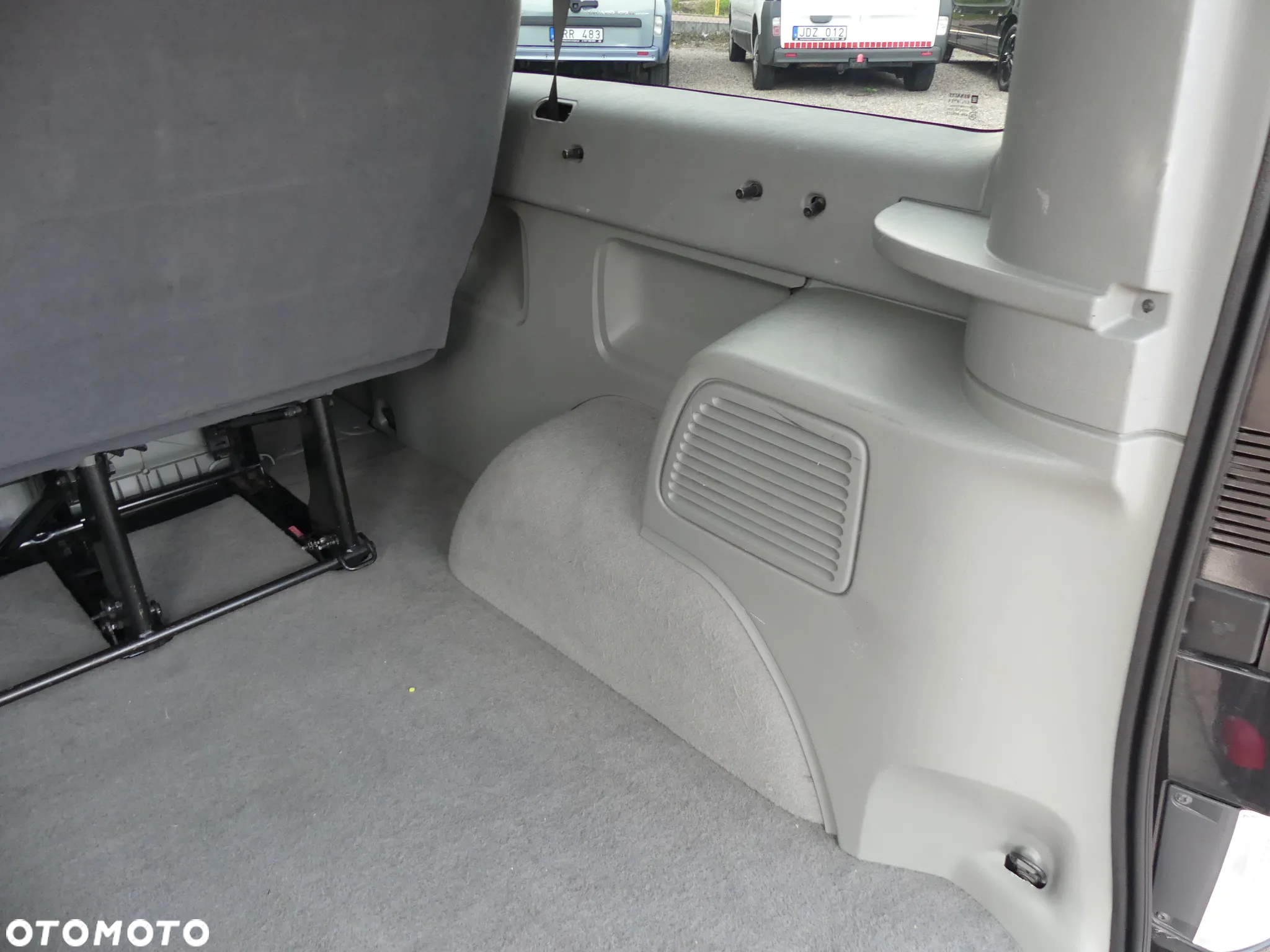 Renault Trafic 2.0 dCi 115 FAP Grand Passenger Black Edition - 25