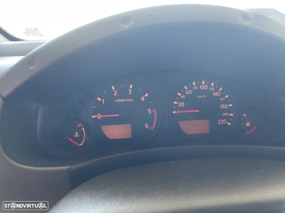 Nissan NAVARA 2.5 DCI 4X4 - 13