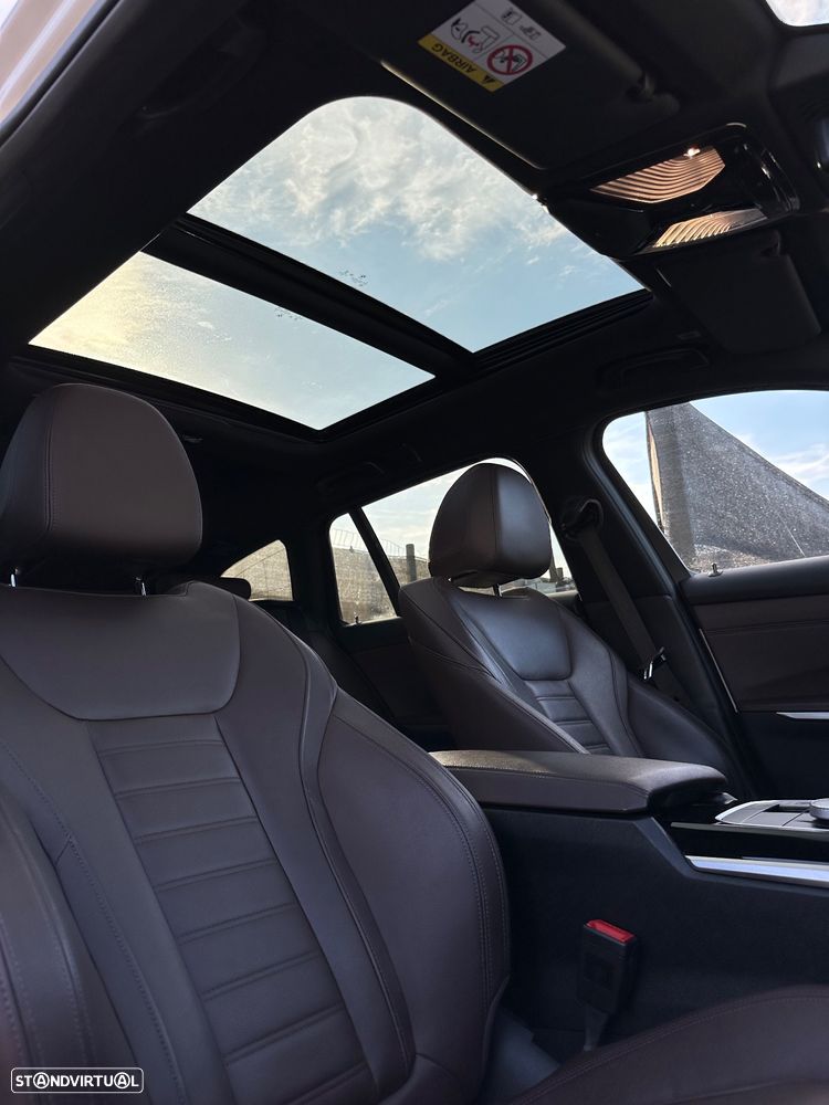 BMW 330 e Aut. Sport Line - 57