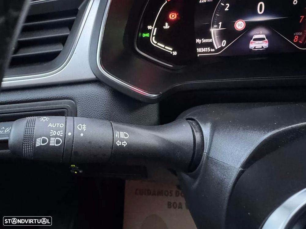 Renault Captur 1.0 TCe Techno Bi-Fuel - 37