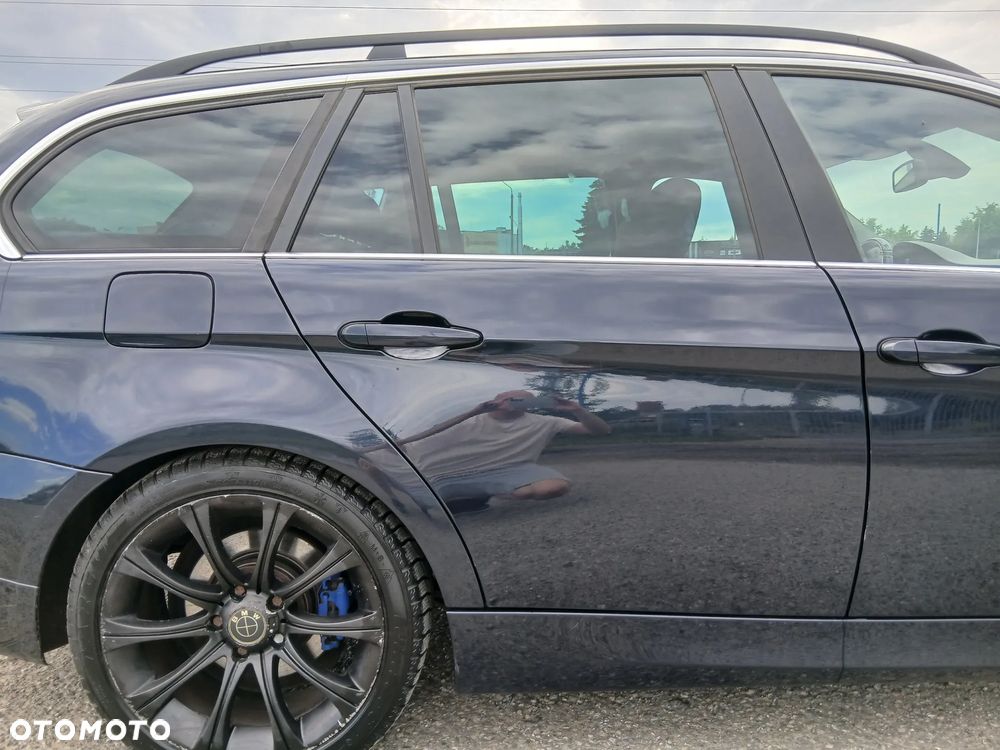 BMW Seria 3 325i - 8