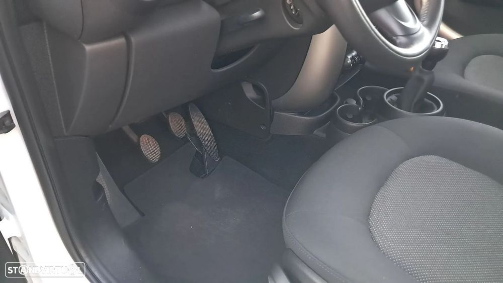 MINI Countryman Cooper D ALL4 - 17