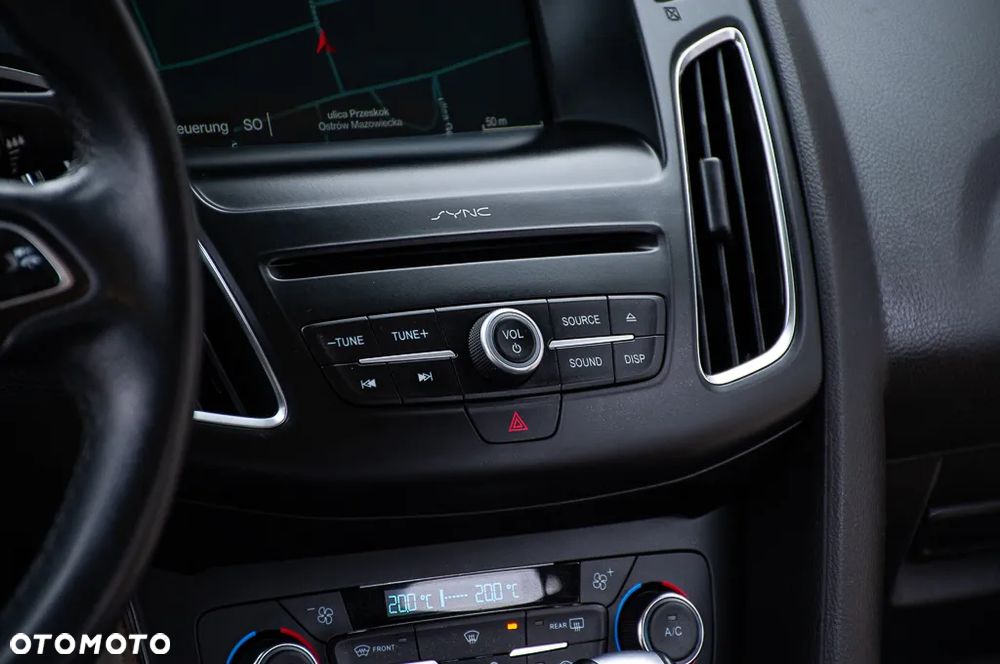 Ford Focus 1.5 EcoBoost Titanium Business - 12