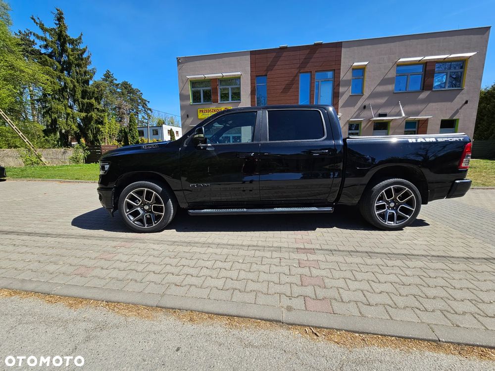 RAM 1500 Crew Cab Shortbed Bighorn - 2