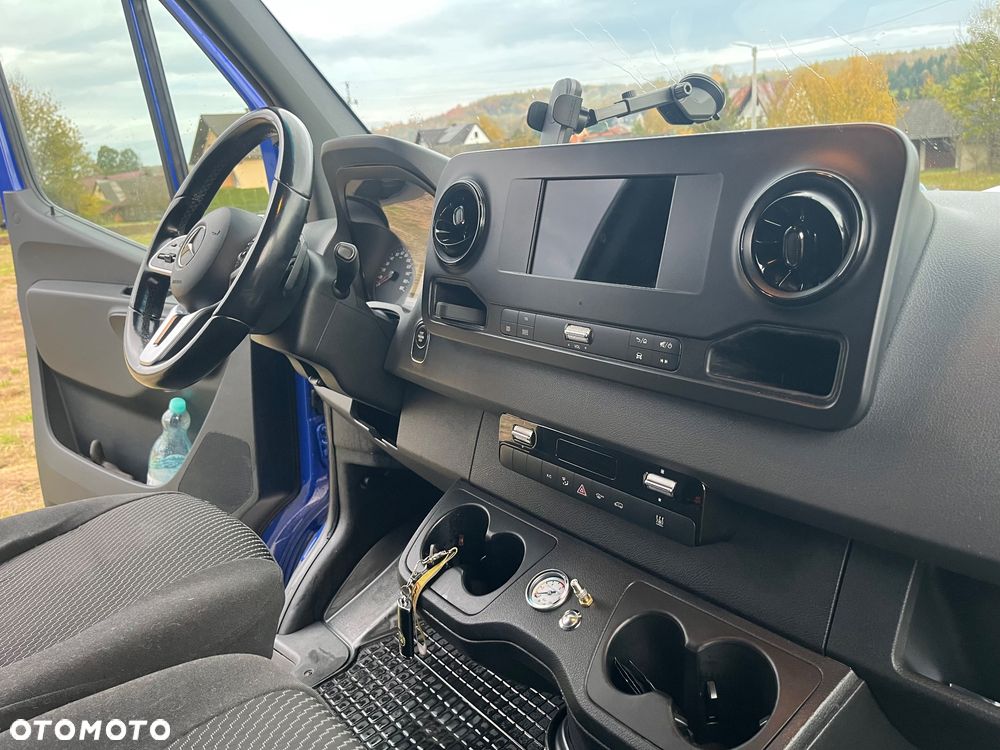 Mercedes-Benz SPRINTER - 14