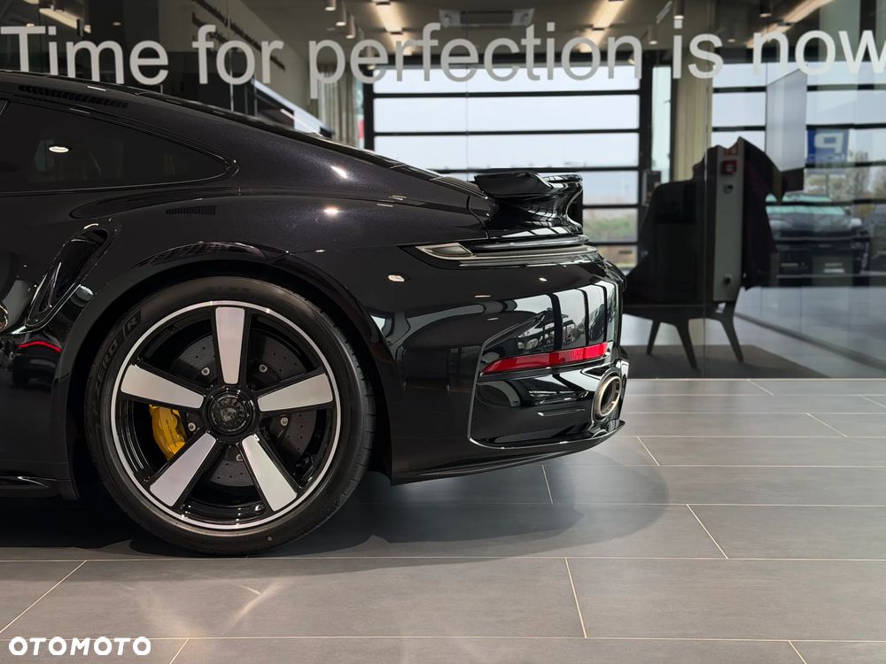 Porsche 911 Turbo S - 13