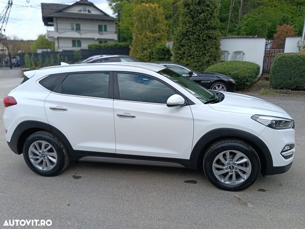 Hyundai Tucson blue 1.7 CRDi 2WD Intro Edition - 3