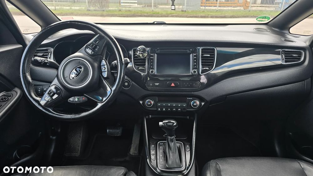 Kia Carens 1.7 CRDi XL 7DCT - 11