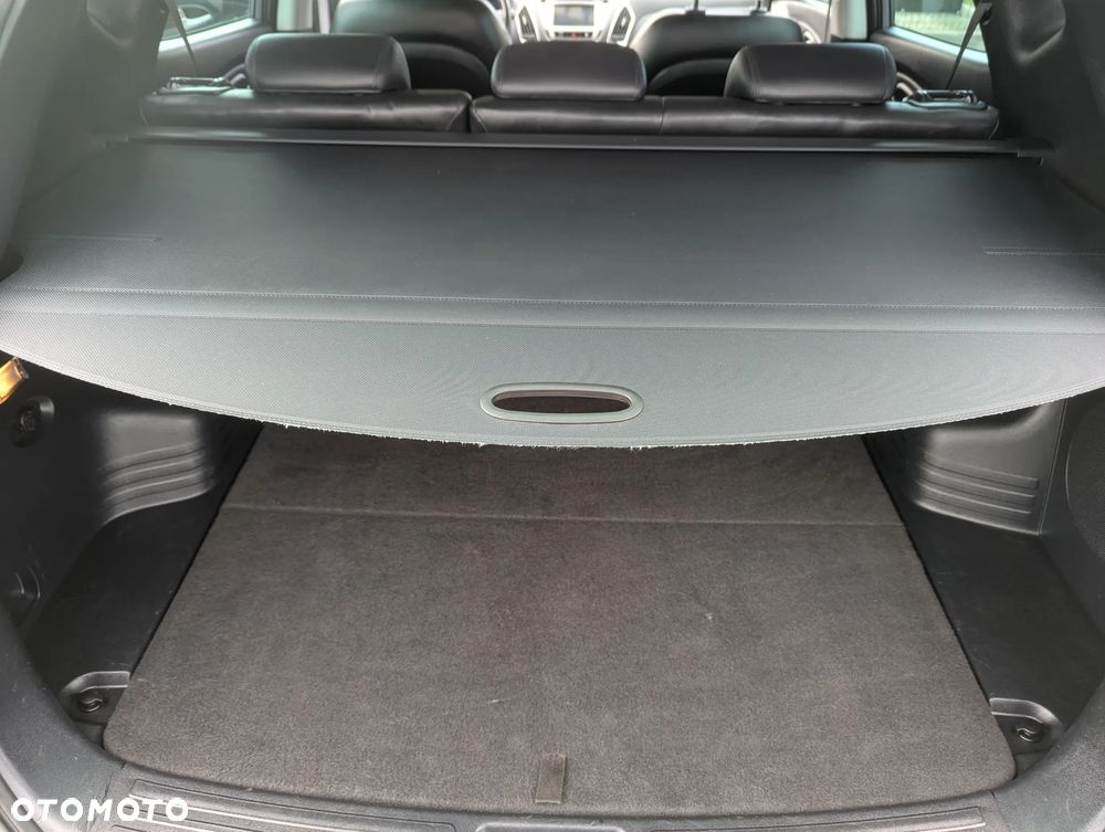 Hyundai ix35 2.0 CRDi 4WD Automatik Premium - 33
