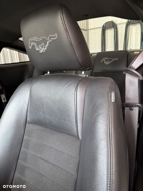 Ford Mustang 4.6 V8 GT - 13