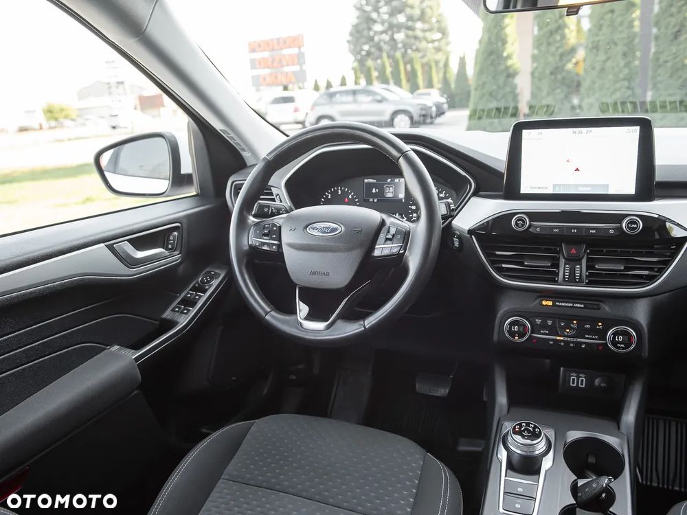 Ford Kuga - 26