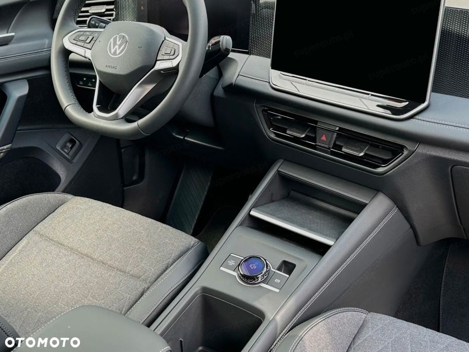 Volkswagen Tiguan - 10