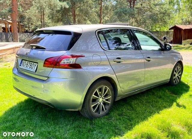 Peugeot 308 1.2 PureTech Allure S&S - 5