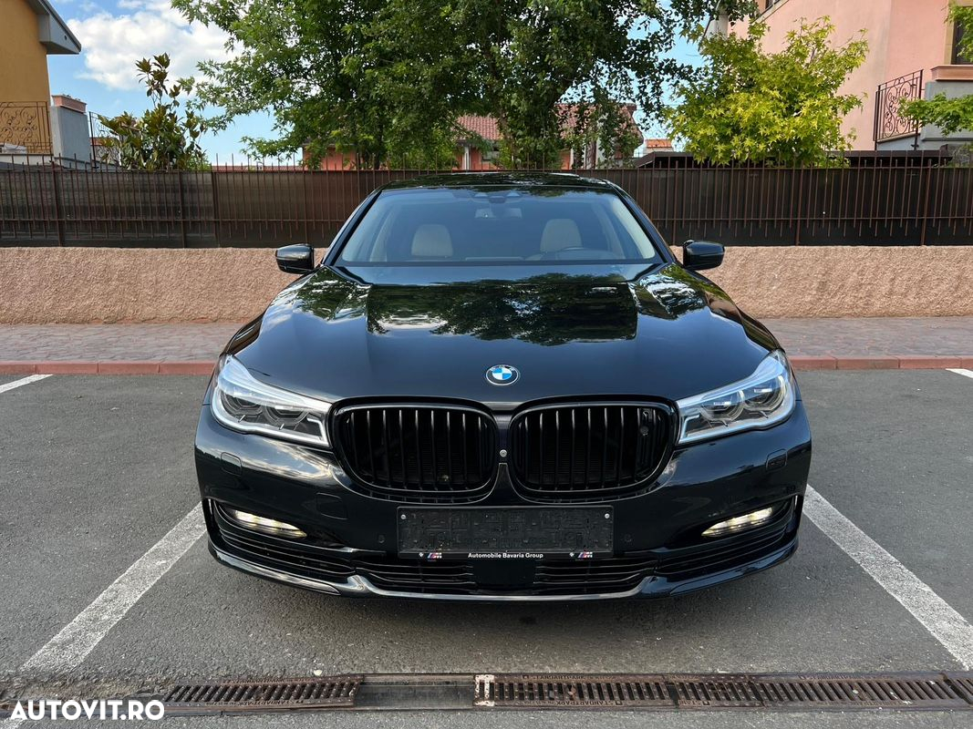 BMW Seria 7 750i xDrive - 3