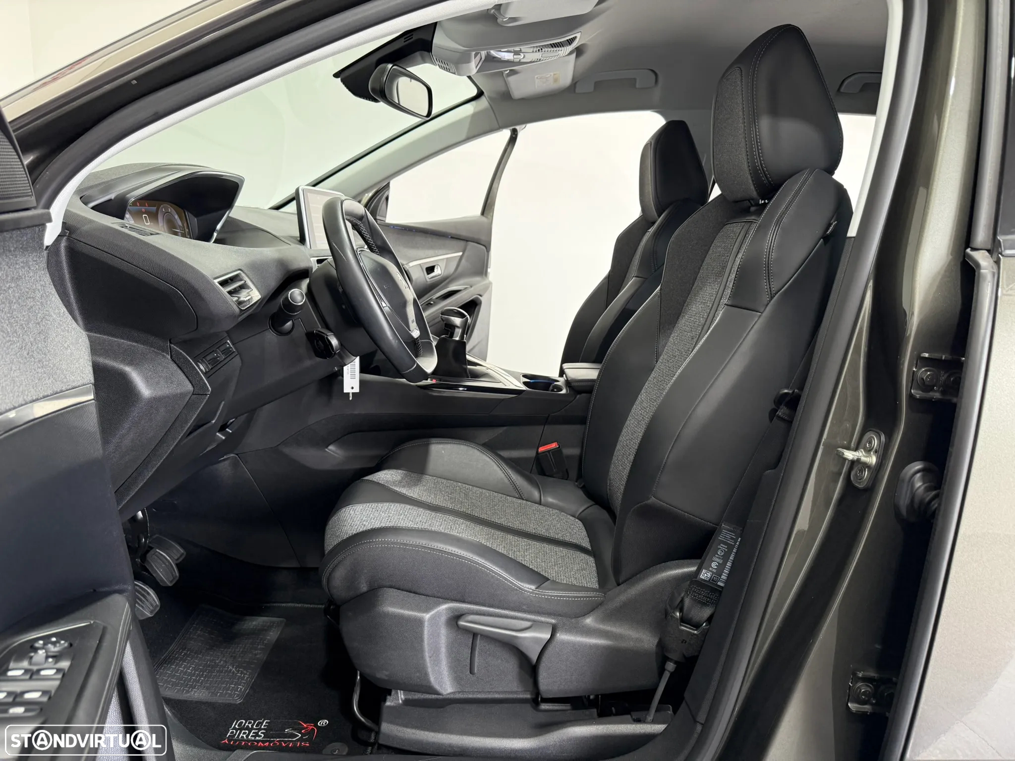 Peugeot 3008 1.5 BlueHDi Allure - 29