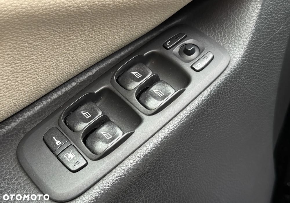 Volvo XC 90 - 35