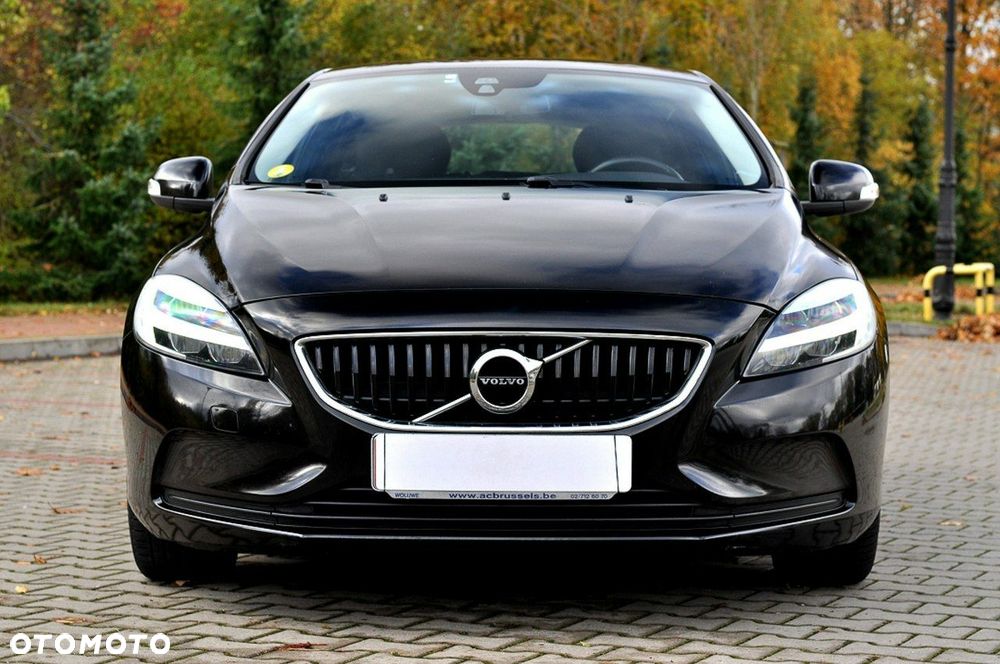 Volvo V40 D2 Drive-E Momentum - 28