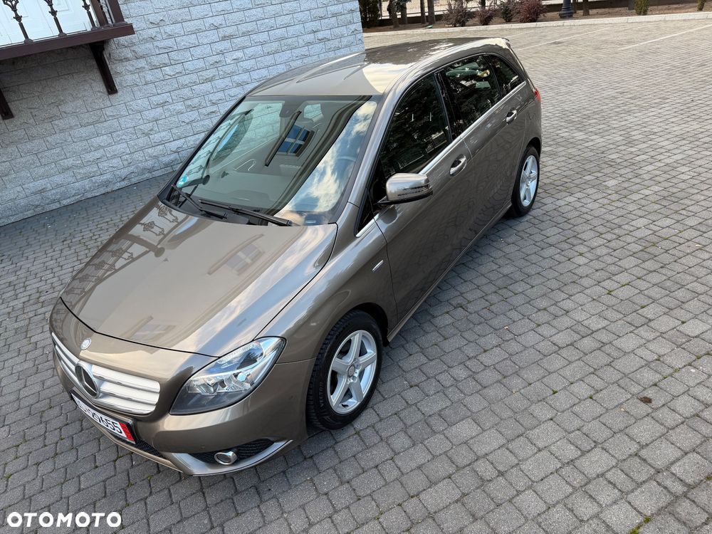 Mercedes-Benz Klasa B 180 (BlueEFFICIENCY) 7G-DCT - 17