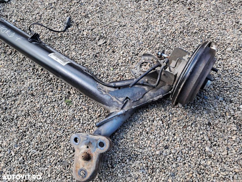 Ford Fusion, punte spate completa, pe tamburi. - 2