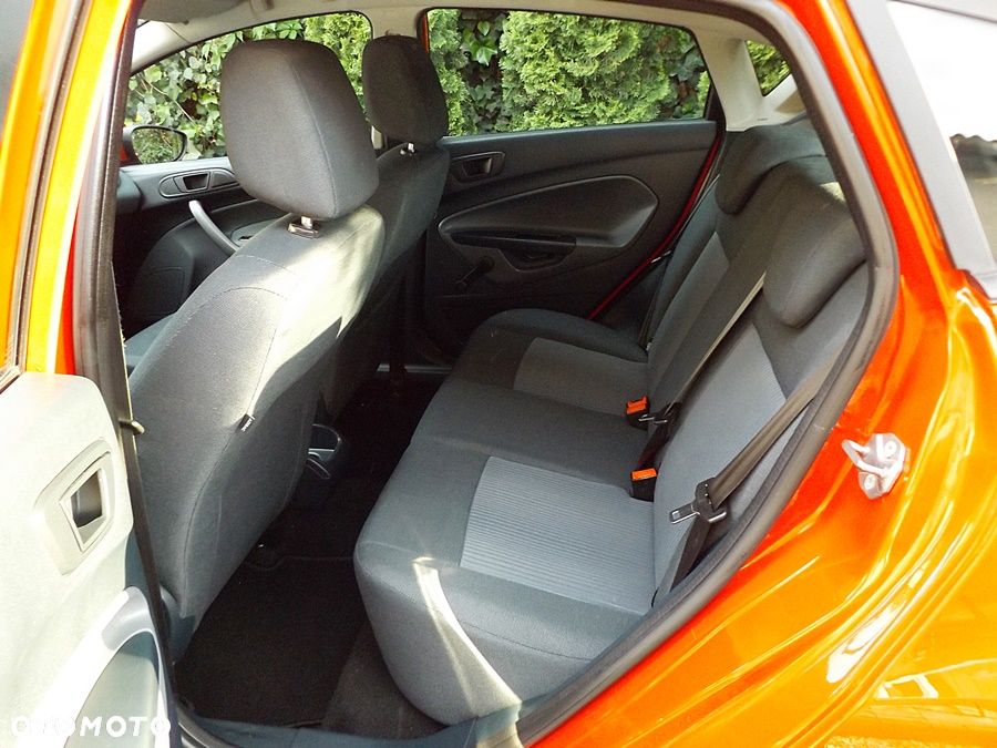 Ford Fiesta - 10