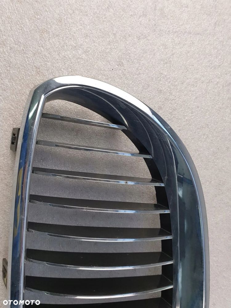 BMW E60 GRILL ATRAPA NERKA LEWA M-PAKIET - 3