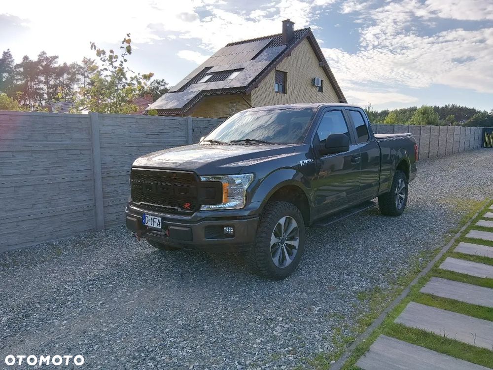 Ford F150 - 4