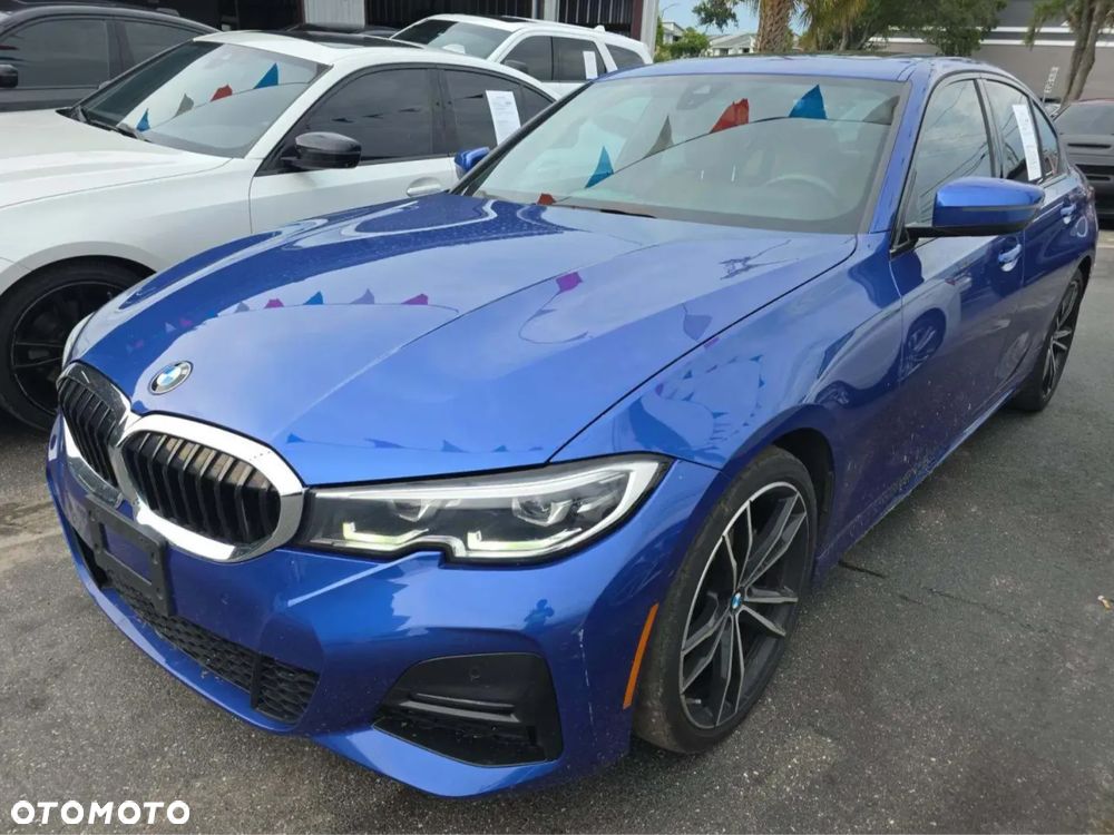 BMW Seria 3 330i xDrive M Sport - 2