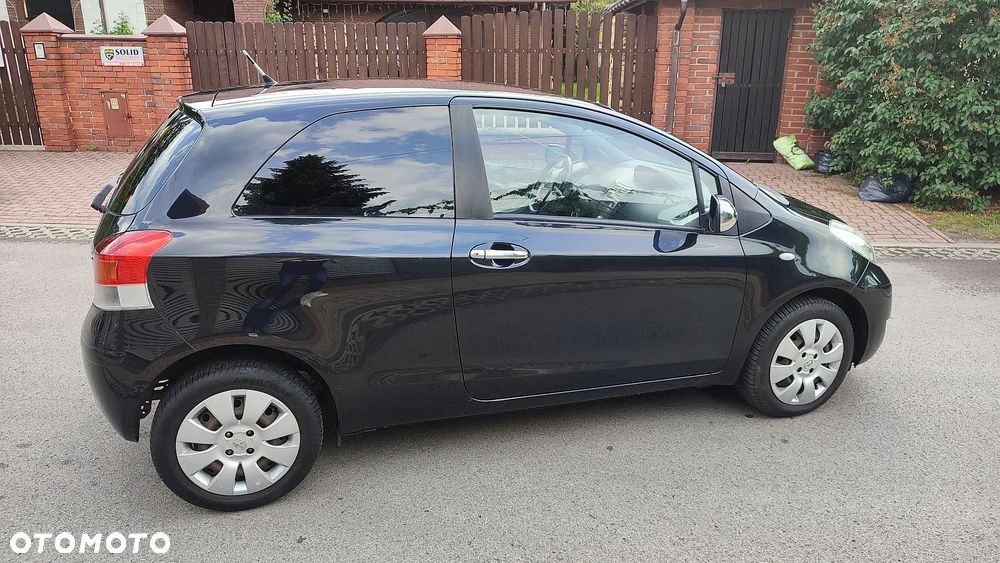 Toyota Yaris 1.33 2010 - 29