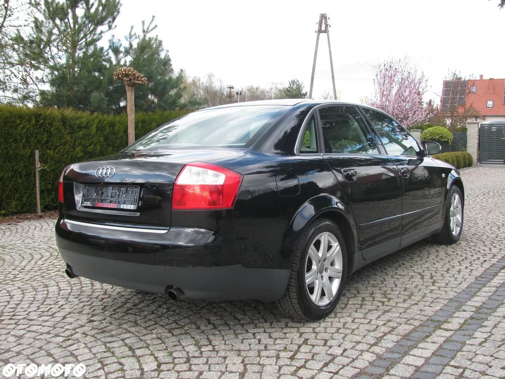 Audi A4 ver-1-8t - 36