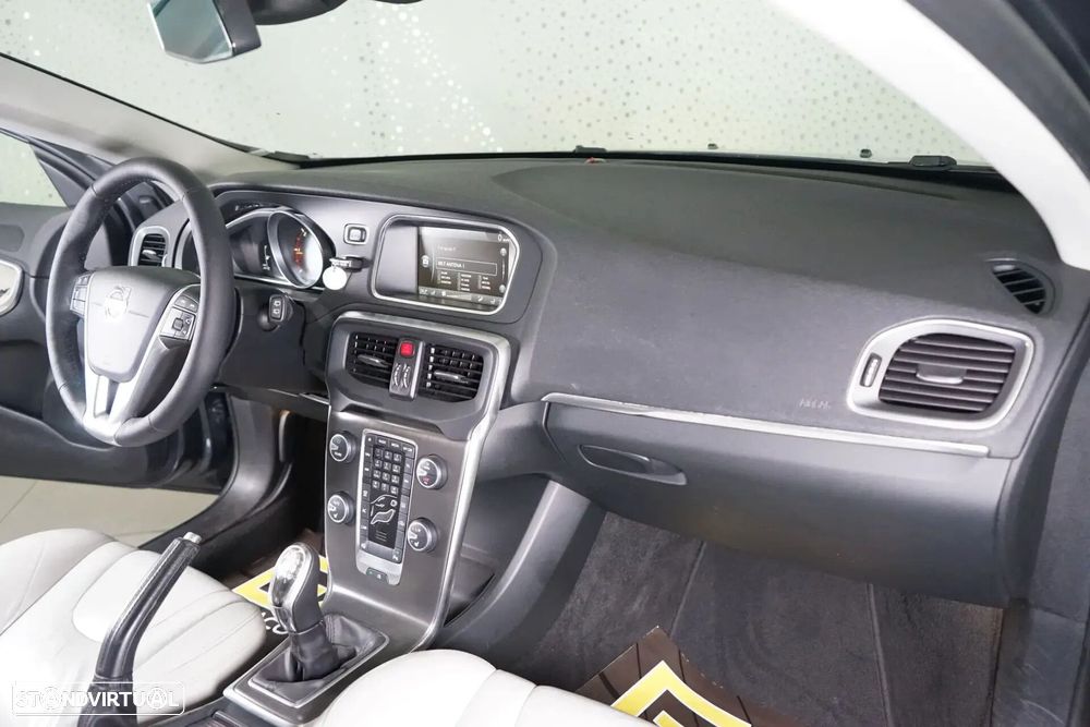 Volvo V40 - 17