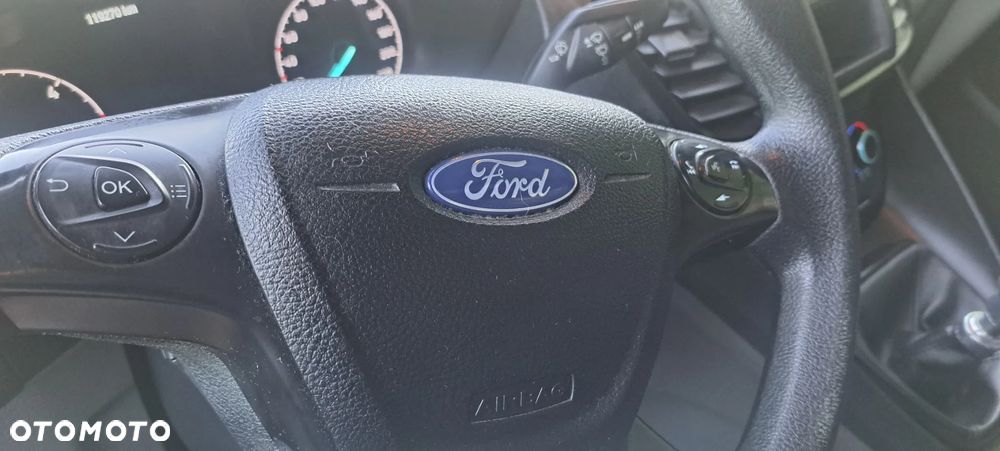 Ford Transit Connect - 13