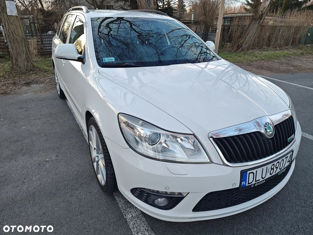 Skoda Octavia 2.0 TDI CR DPF RS - 13