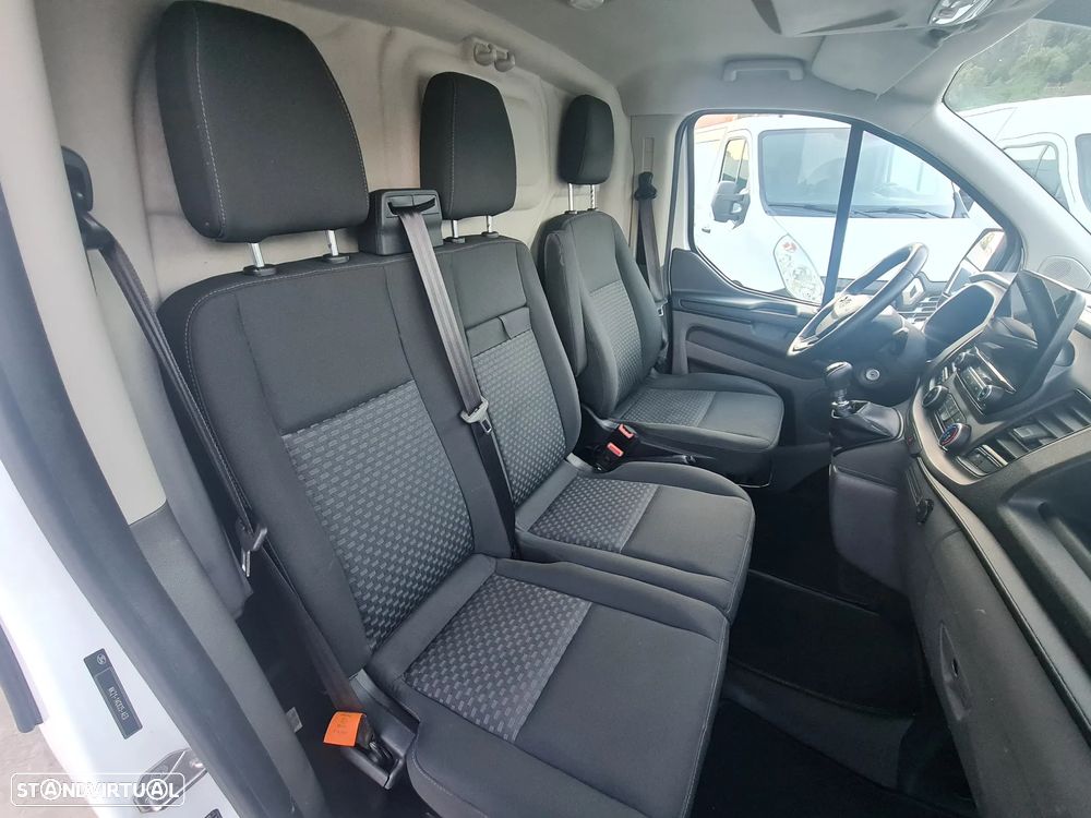 Ford Transit Custom 130CV L1H1 *Câmera /GPS/ Ac/ com IVA dedutível - 30