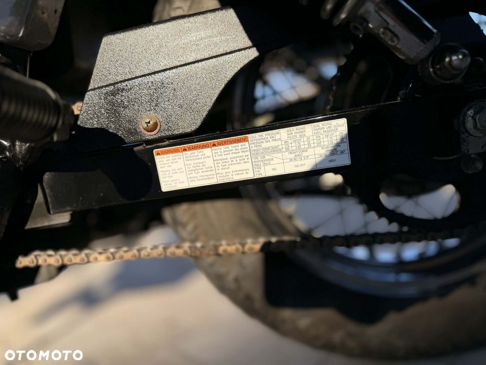 Suzuki Intruder - 26