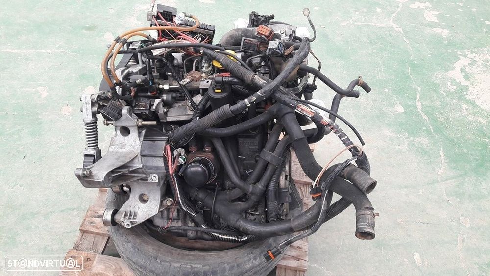 MOTOR COMPLETO RENAULT SCÉNIC I LIMUSINA 2001 - 4