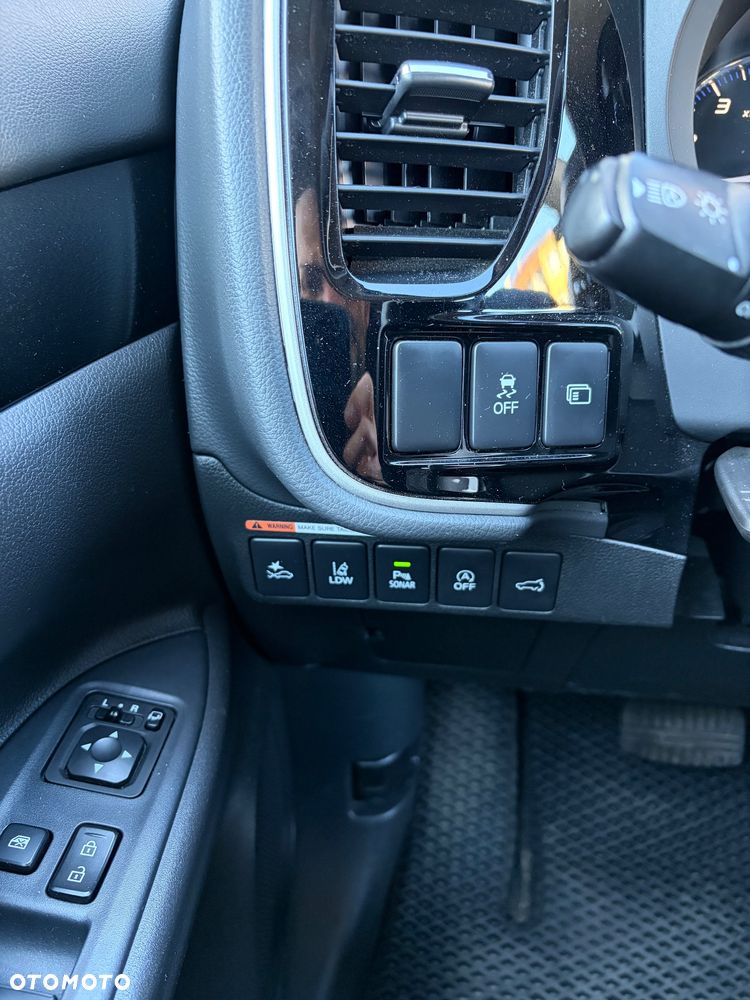 Mitsubishi Outlander 2.0 Instyle SDA 4WD CVT - 16