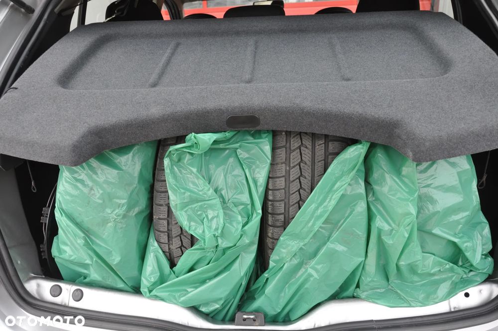 Dacia Sandero Stepway 1.6 - 28