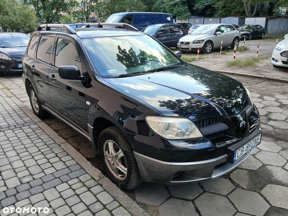 Mitsubishi Outlander - 4