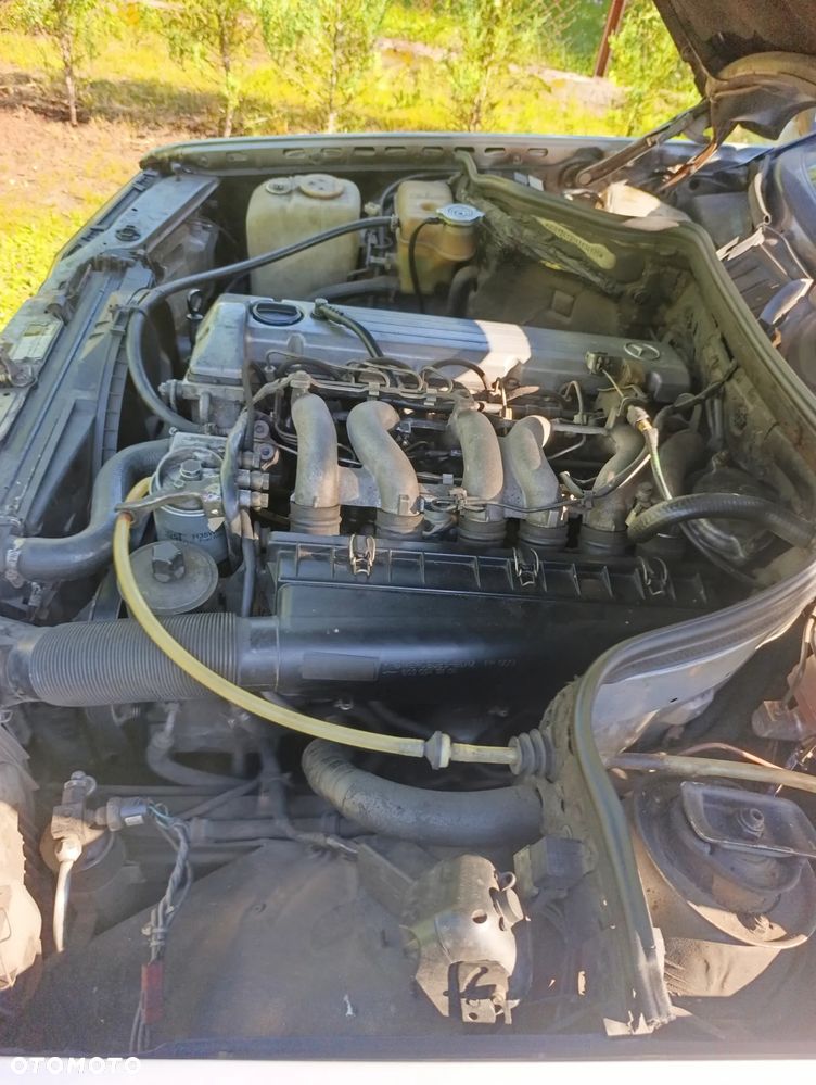Mercedes-Benz W124 (1984-1993) ver-300-gd - 16