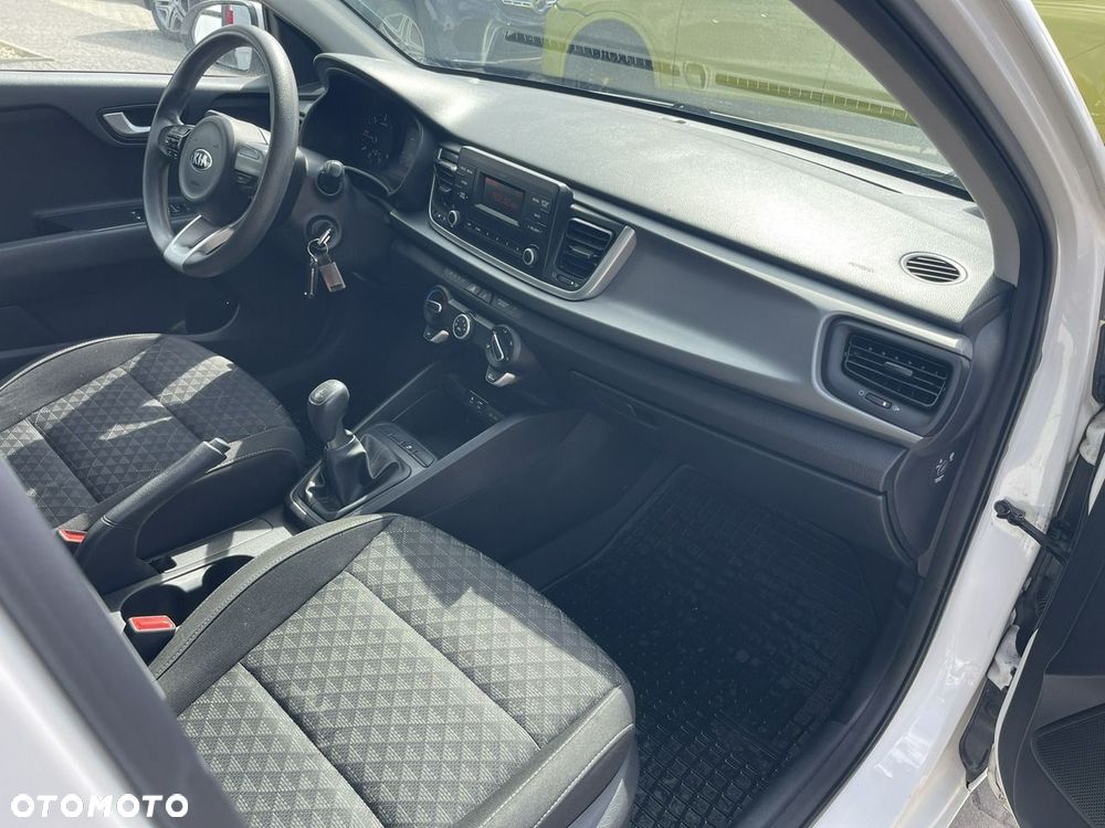 Kia Rio 1.4 crdi M - 10
