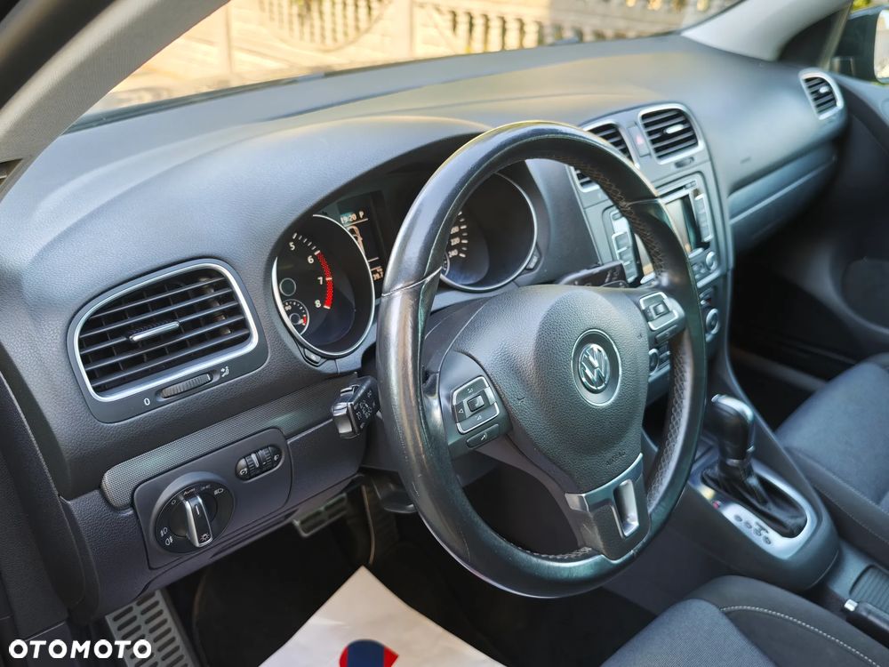 Volkswagen Golf - 16