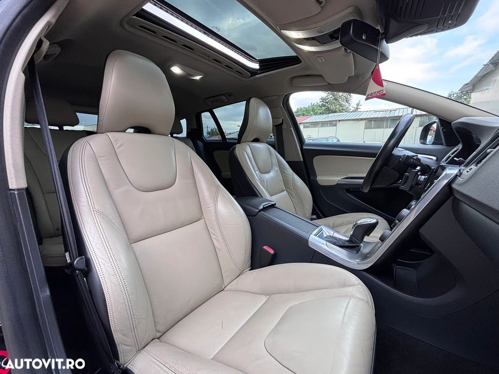 Volvo V60 D3 Start-Stop Summum - 35