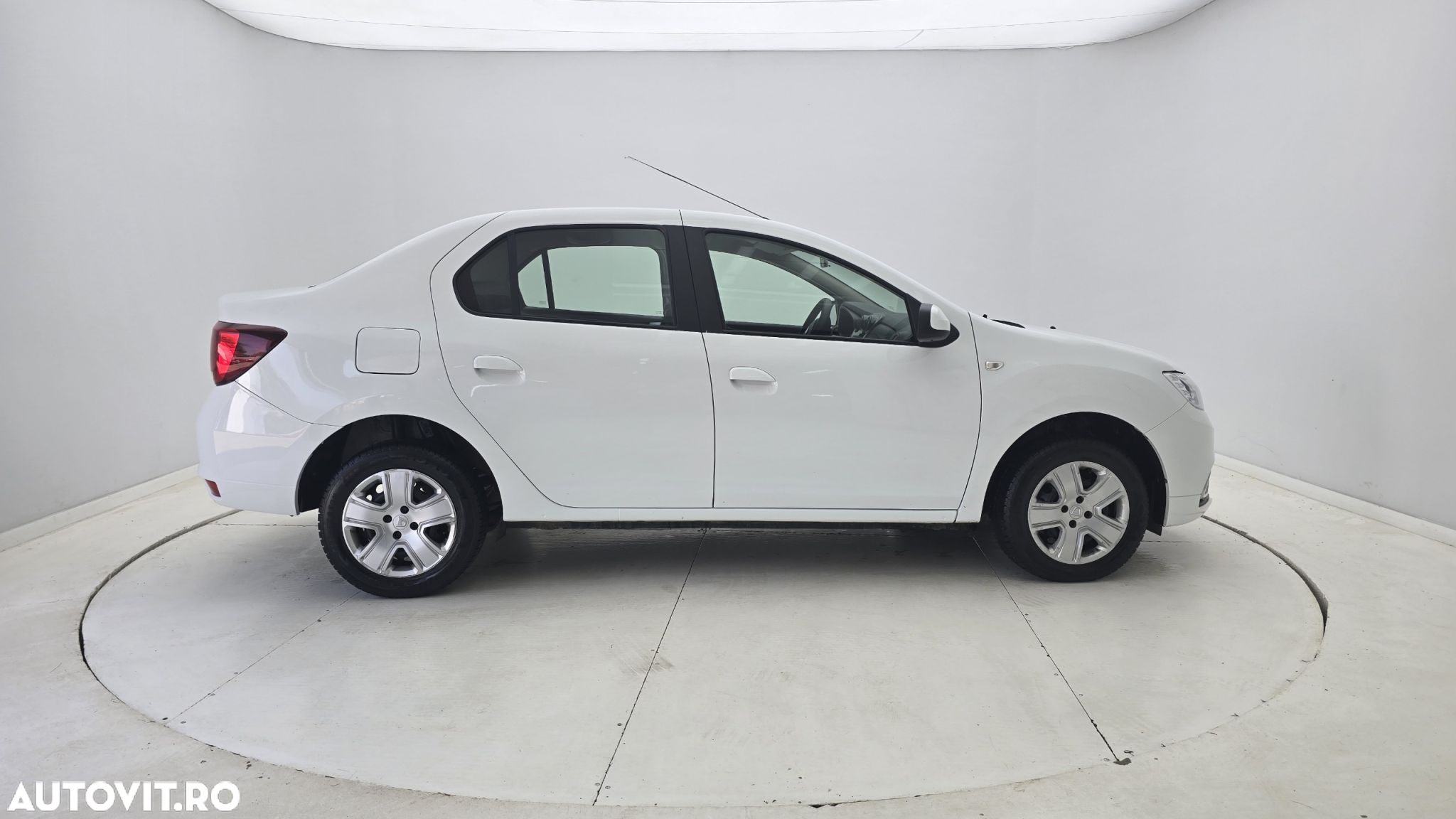 Dacia Logan 0.9 TCe Laureate - 5