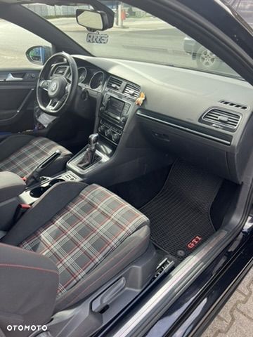 Volkswagen Golf GTI BlueMotion Technology DSG - 4