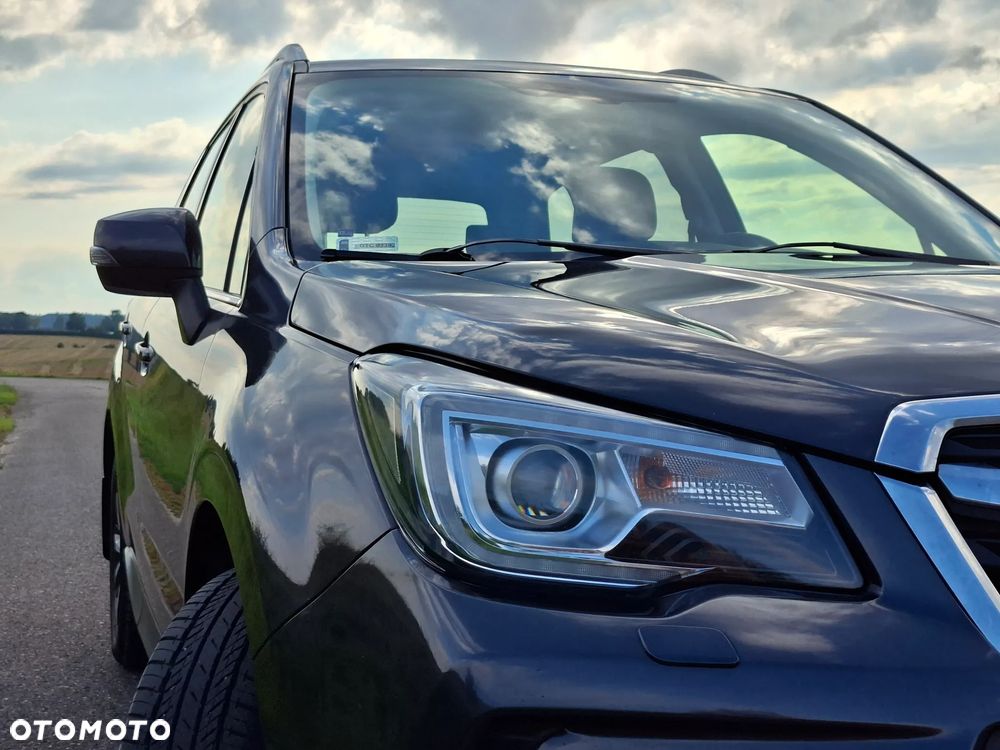 Subaru Forester 2.0 XT Platinum Lineartronic - 23