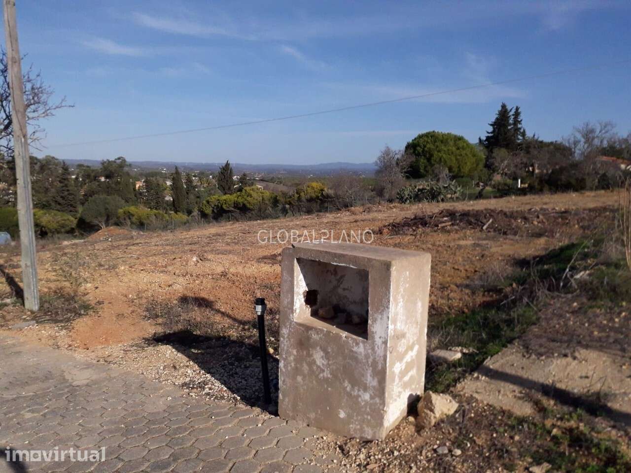 Lote de Terreno com viabilidade de construção em Ferrel, Luz, Lagos - Grande imagem: 5/12